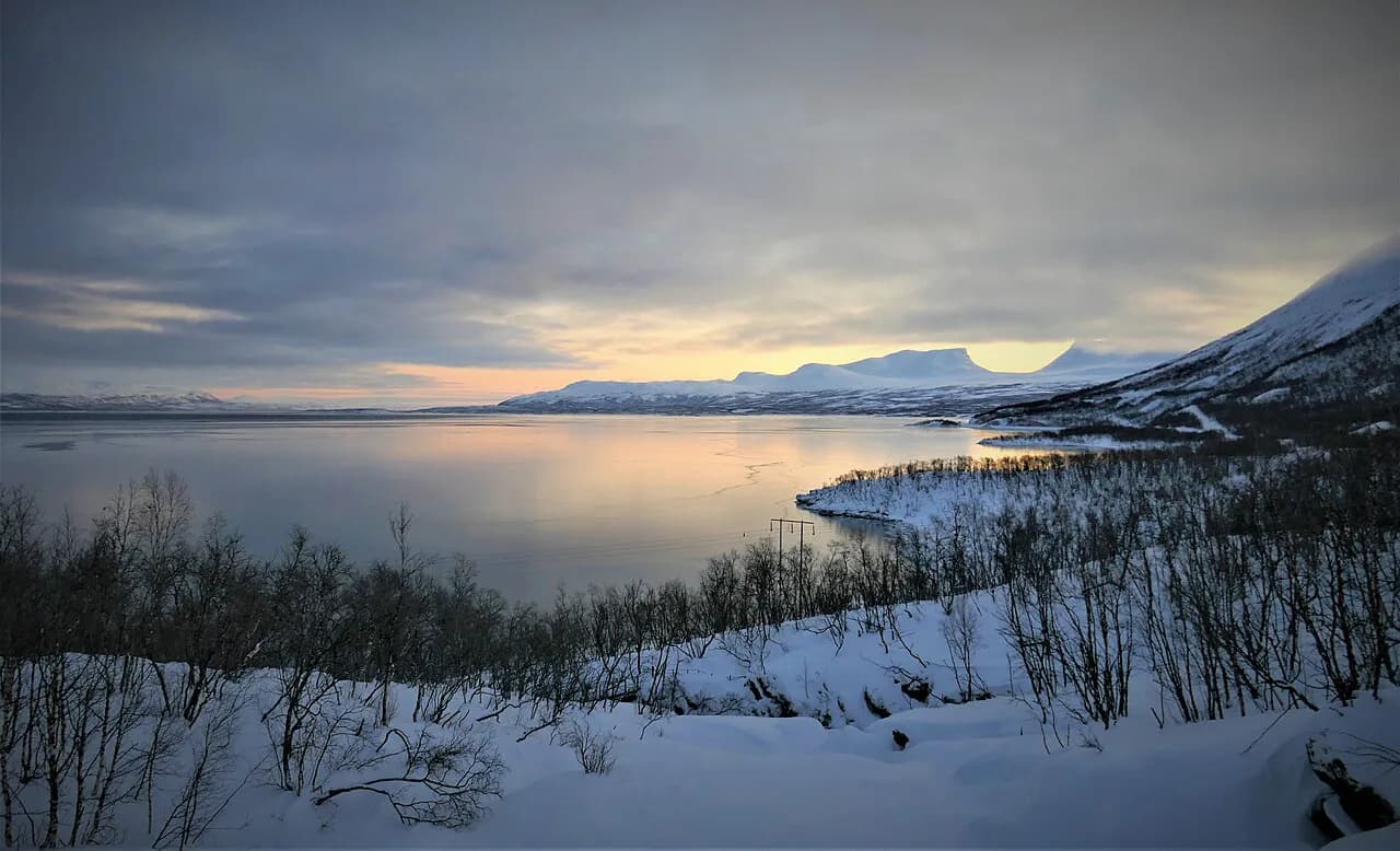 Abisko in February: Aurora Nights, Temps and Winter Tours
