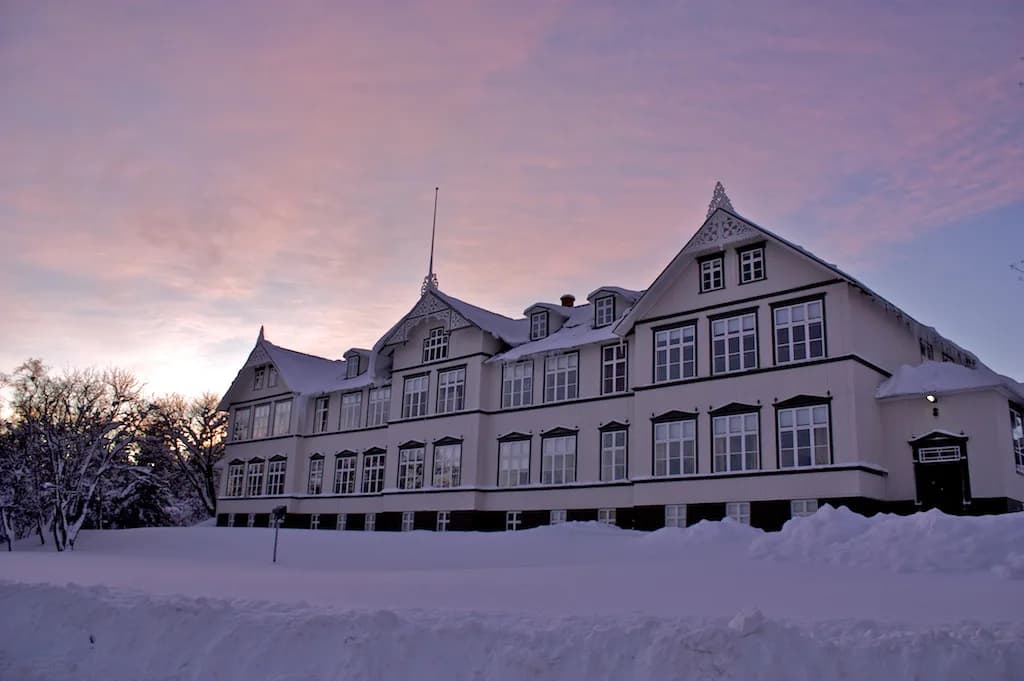 Akureyri in January: Daylight, Weather and Northern Lights