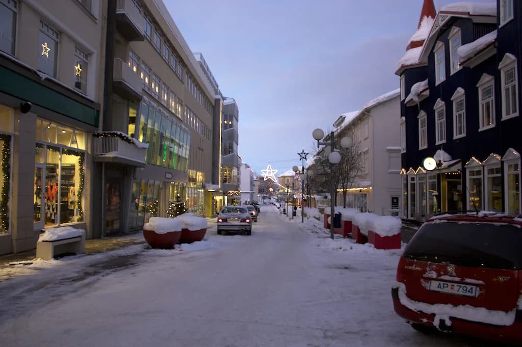 Akureyri in October: Daylight, Weather and Northern Lights