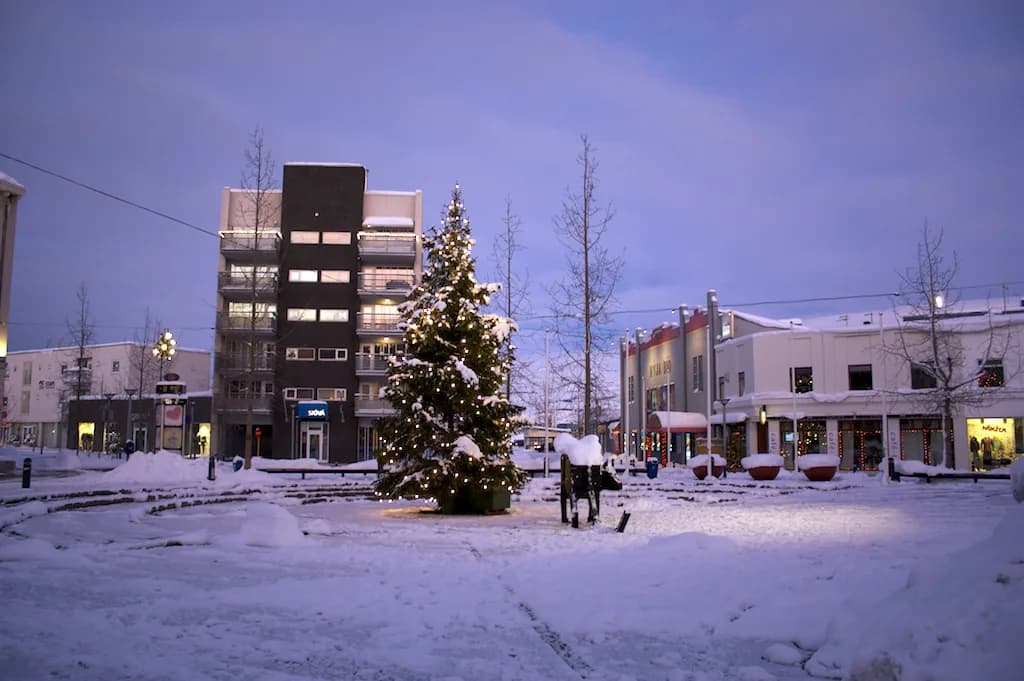 Christmas House Akureyri: Iceland's Jólahúsið Guide