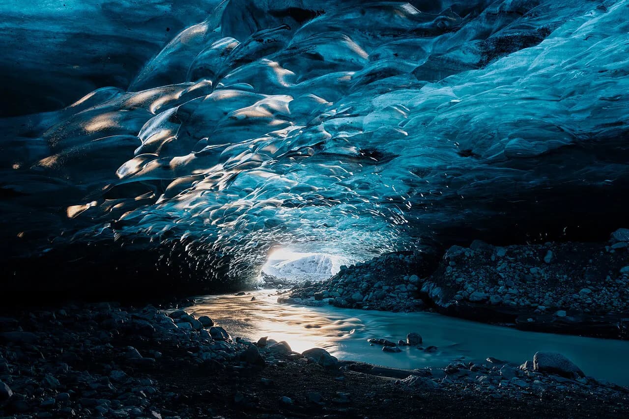 Crystal Ice Cave Jökulsárlón: Which Tour to Choose
