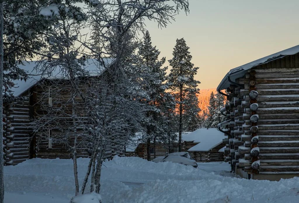 Finnish Lapland in November: Snow, Darkness and the Aurora