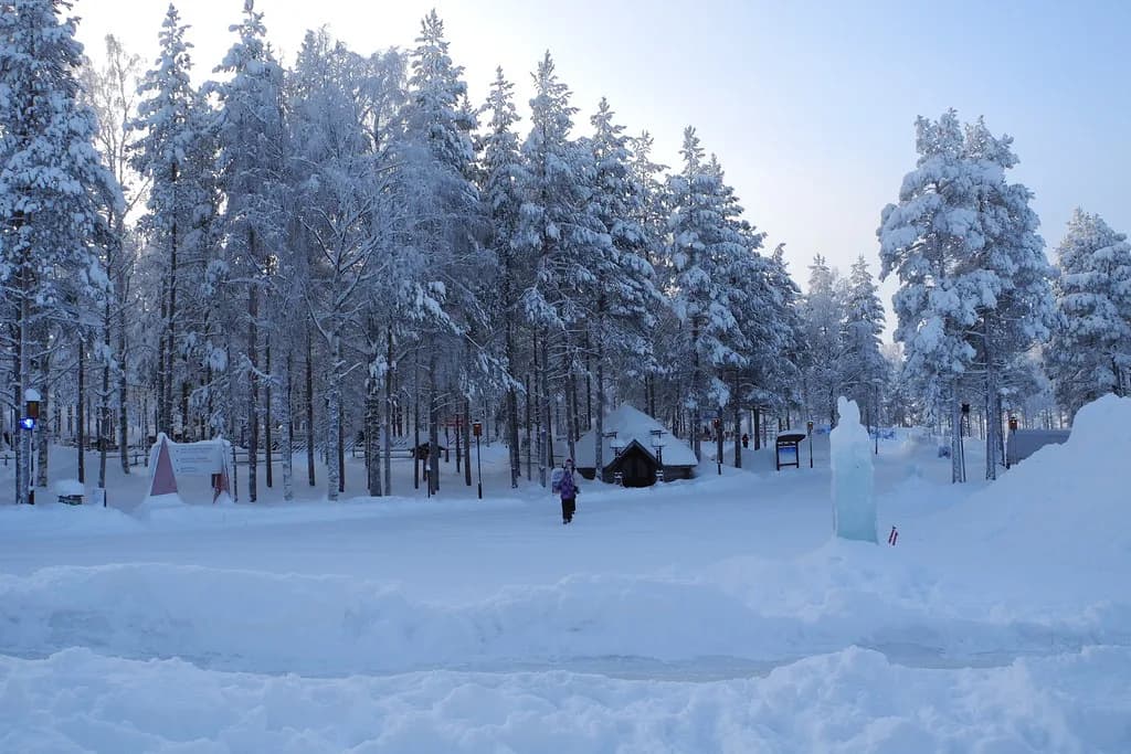 Glass Resort Rovaniemi: Apartments, Saunas & Aurora Nights