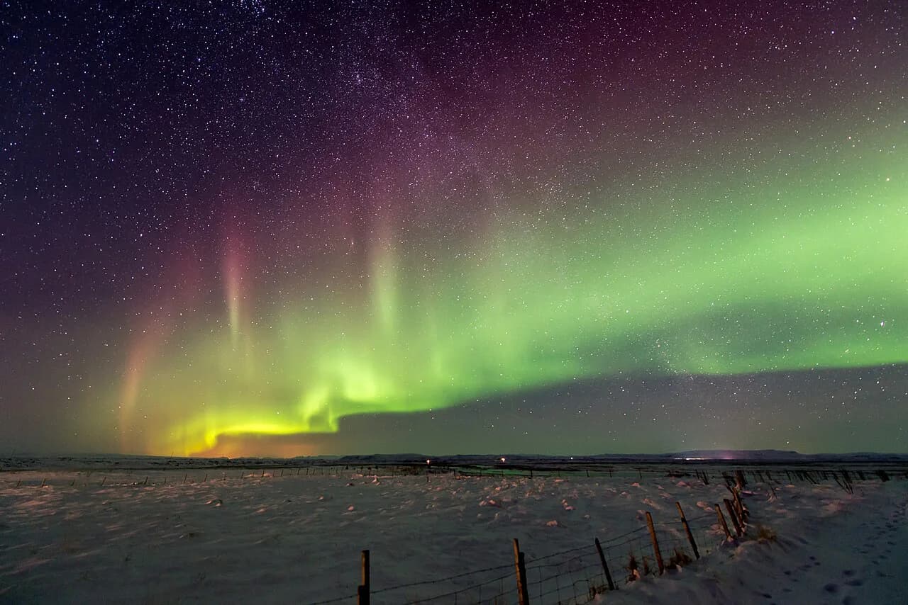 Iceland in November: Daylight, Aurora and Winter Tours