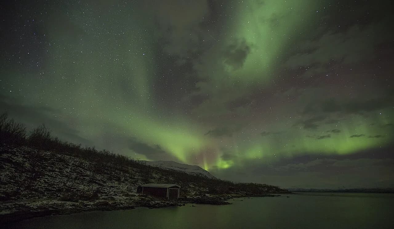 Lights Over Lapland in Abisko: Tours, Prices and When to Go
