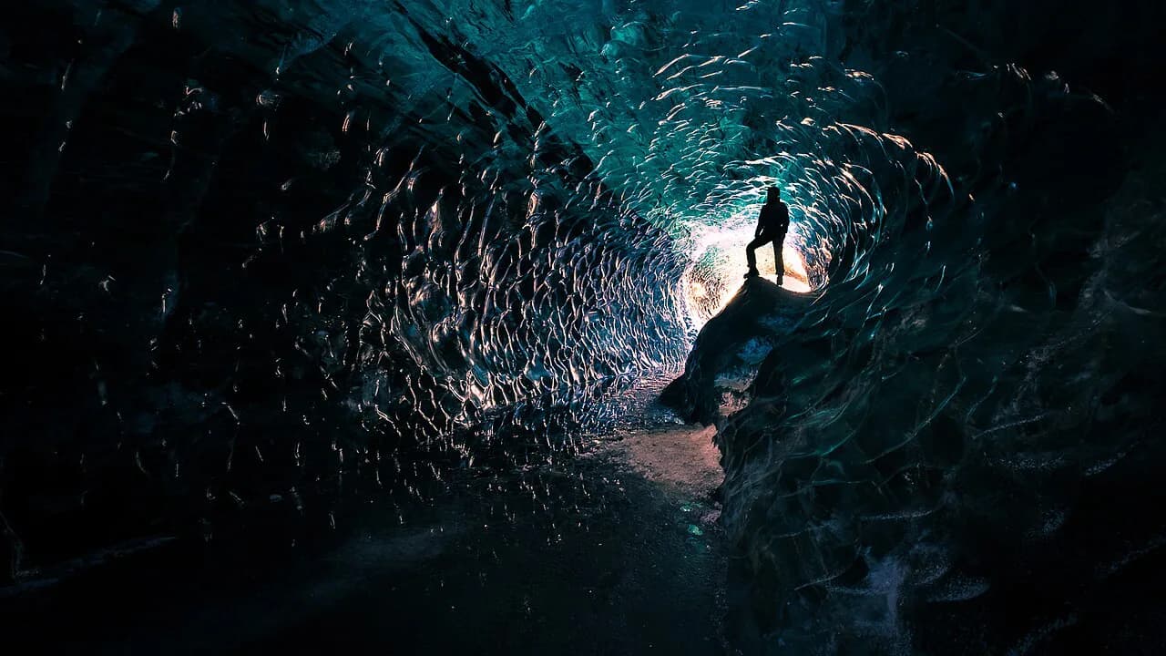 Mývatn Ice Caves: Lofthellir Lava Cave Tour Guide