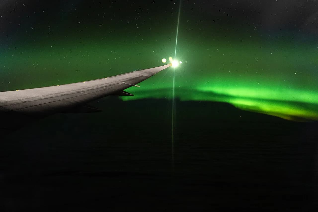 Northern Lights From a Plane: How to Pick a Flight and a Seat