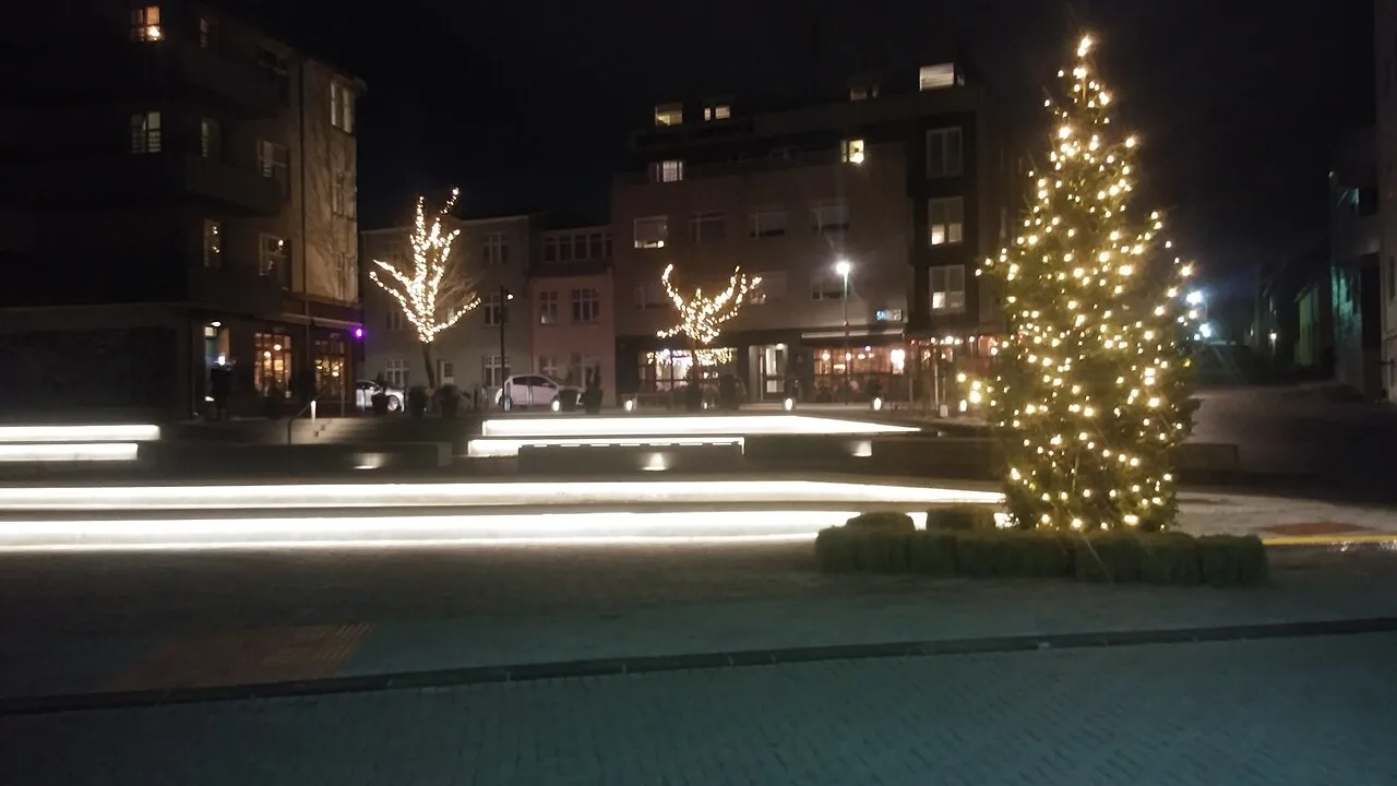 Reykjavik Christmas Market: Austurvöllur and Hafnarfjörður Guide