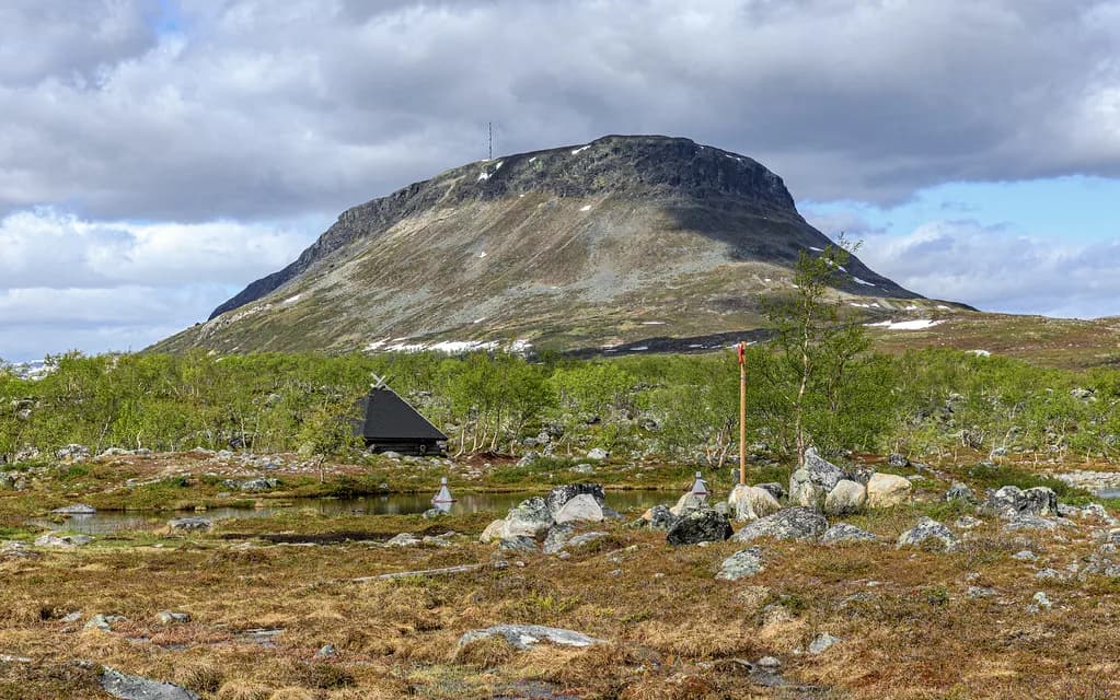 Sámi Culture in Finnish Lapland: Which Winter Trip to Choose