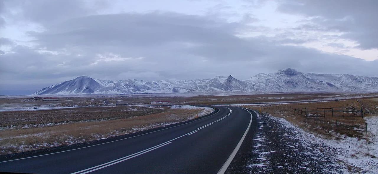 Snæfellsnes Northern Lights Tours: Which Option to Choose