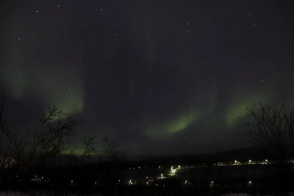 Swedish Lapland Aurora Forecast: Reading Kp and Cloud Cover