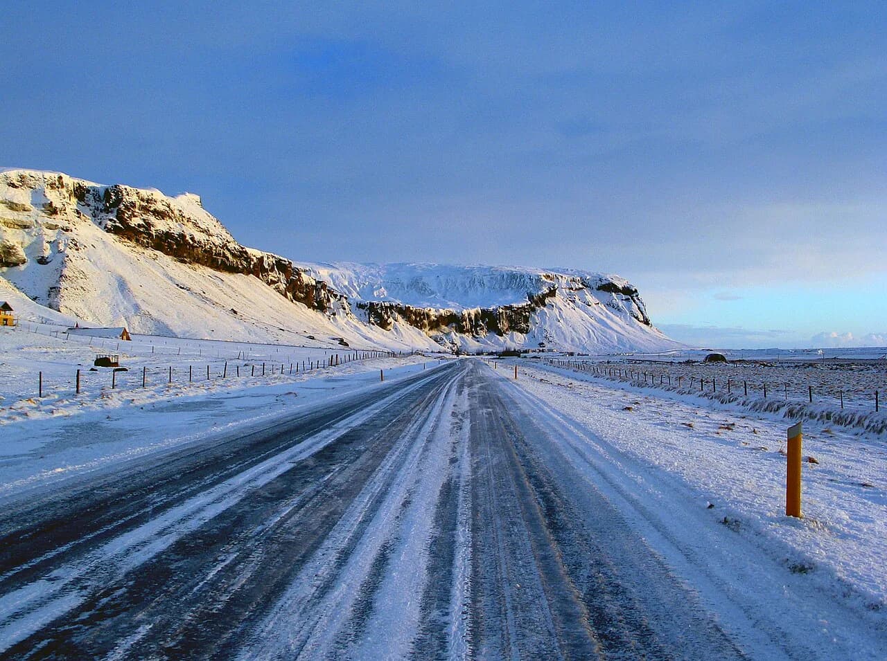 Vík Northern Lights Tours: How to Choose a South Coast Chase