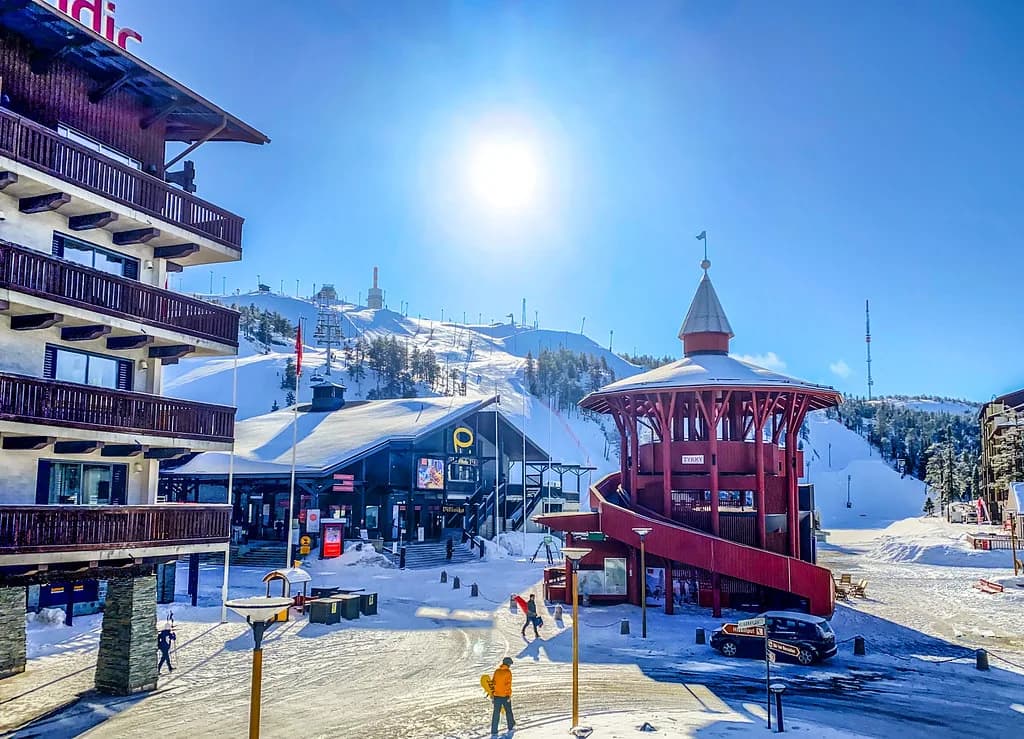 Ruka in March: Spring Snow, Longer Days and Aurora Nights