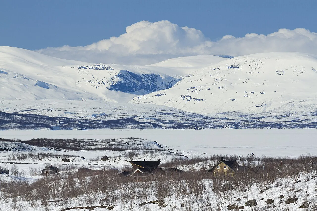 Beaivvecohkka and Vadvetjåkka, Norrbotten, Sweden, April, Abisko