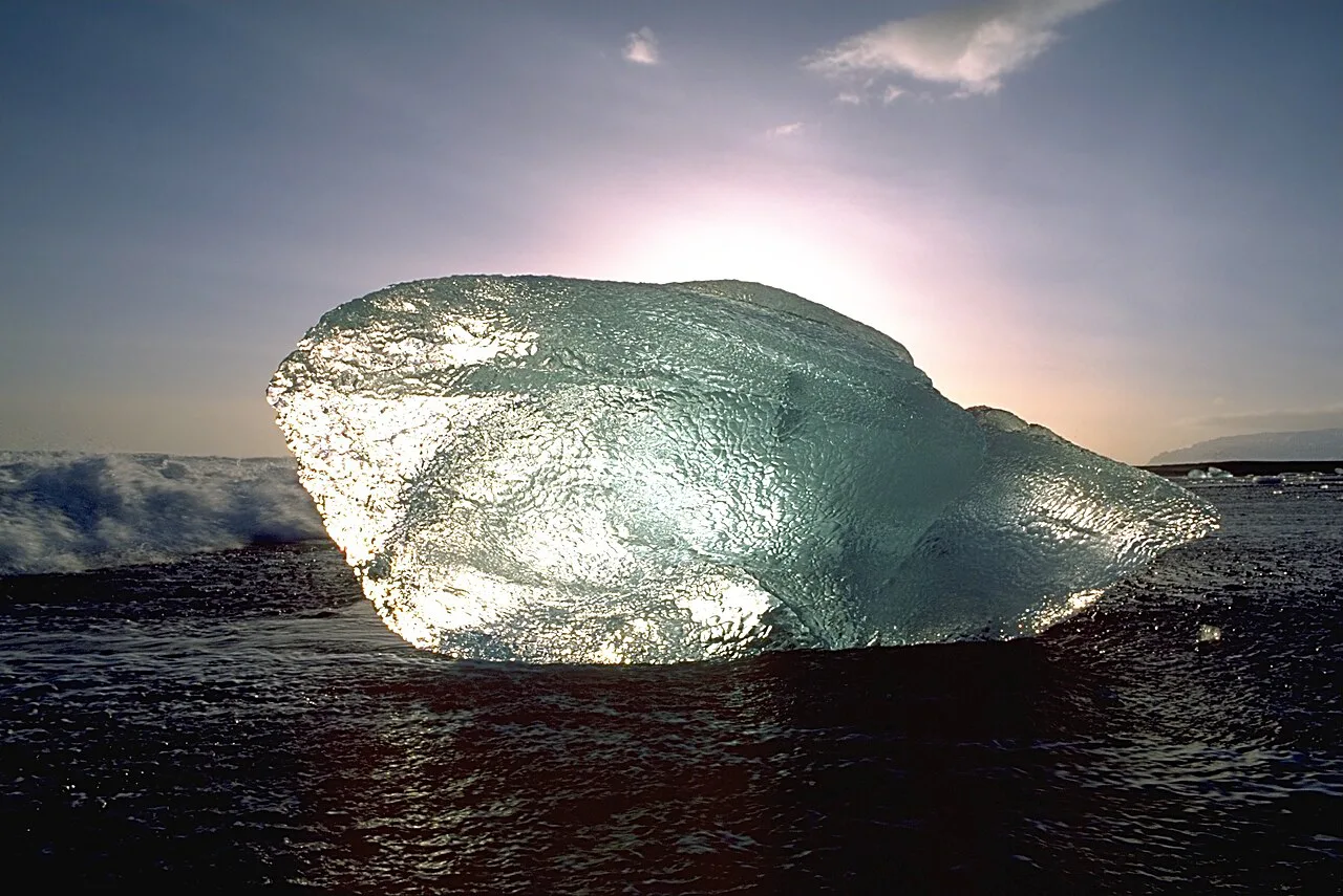 IceBlockNearJoekullsarlon, Iceland