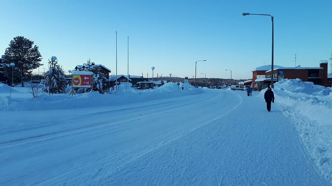 Inari-sreetscene