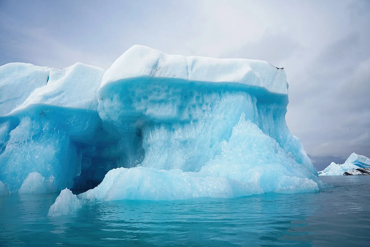 Freshly rotated iceberg at Jökulsárlón (Iceland) Photo by Giles Laurent