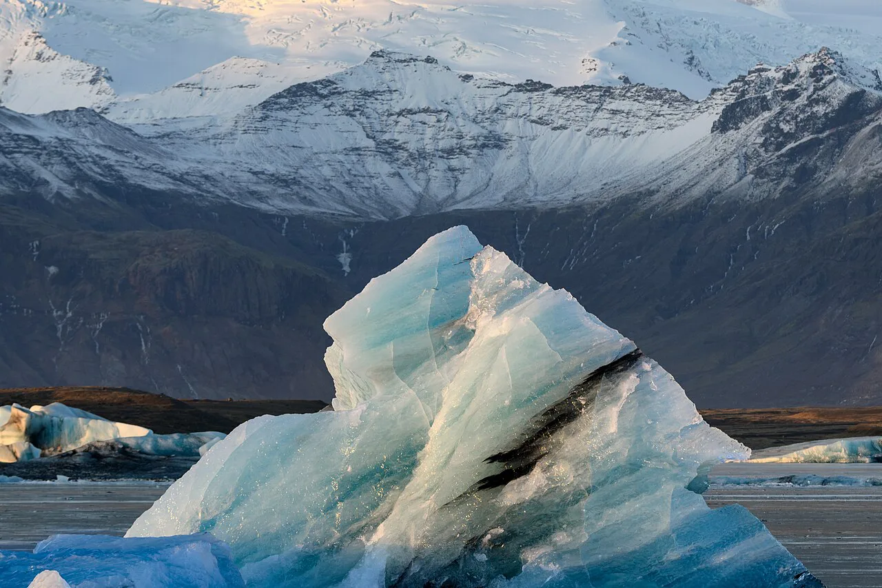 Iceberg in the Sunrise - Iceland, Jökulsárlón