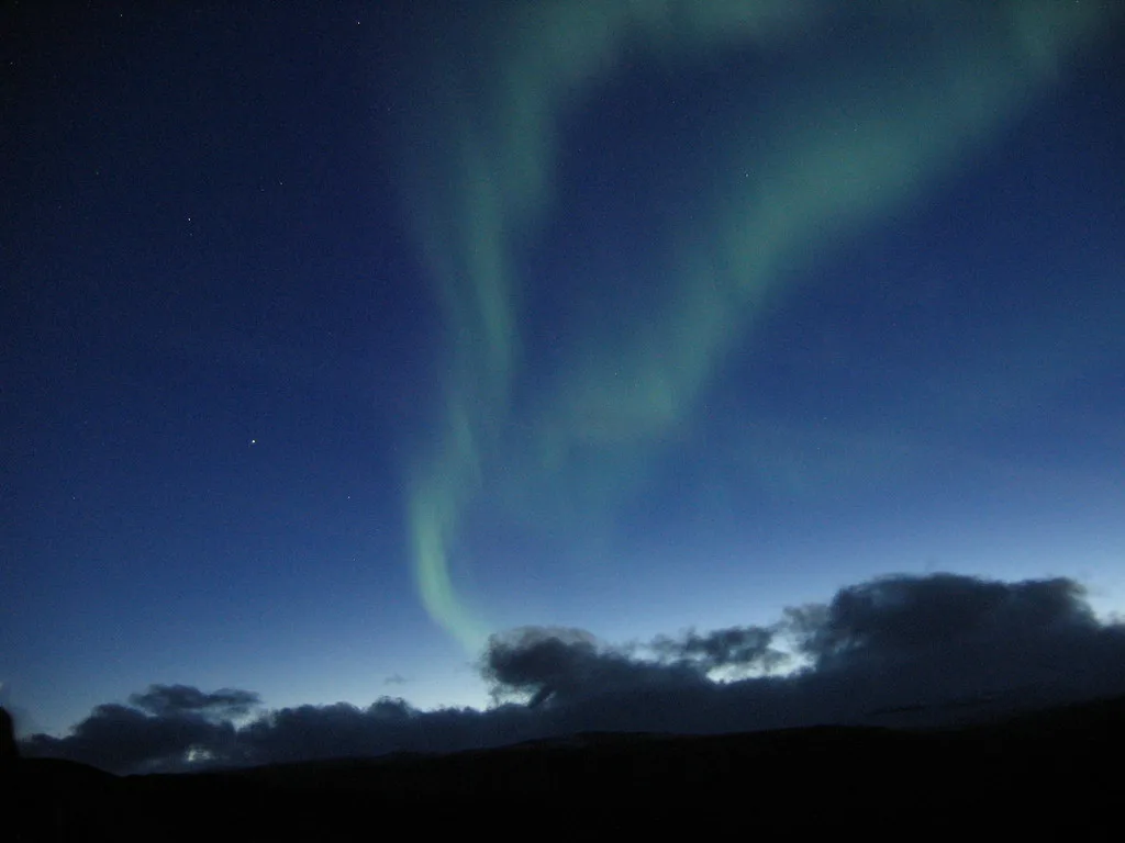 16 Band Aurora, Europe