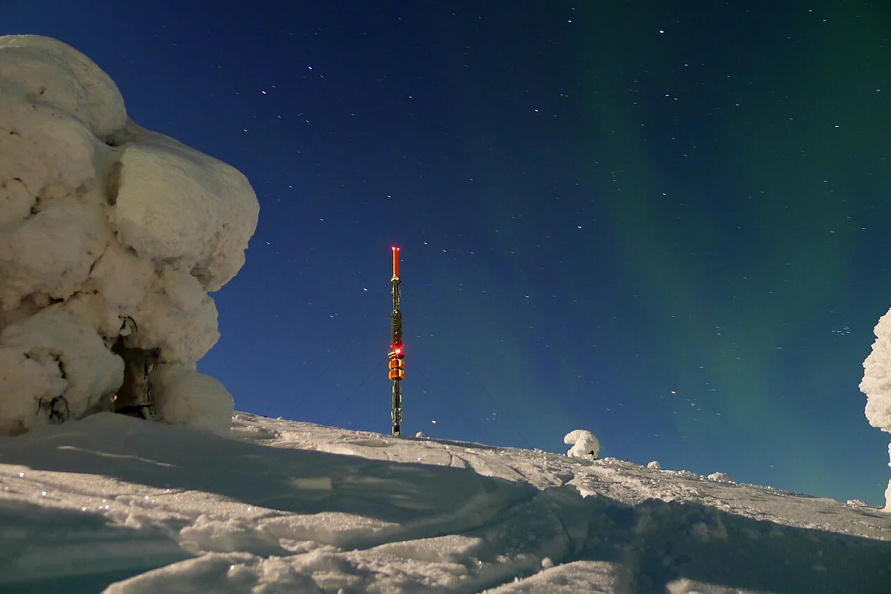 Frequency, Ruka