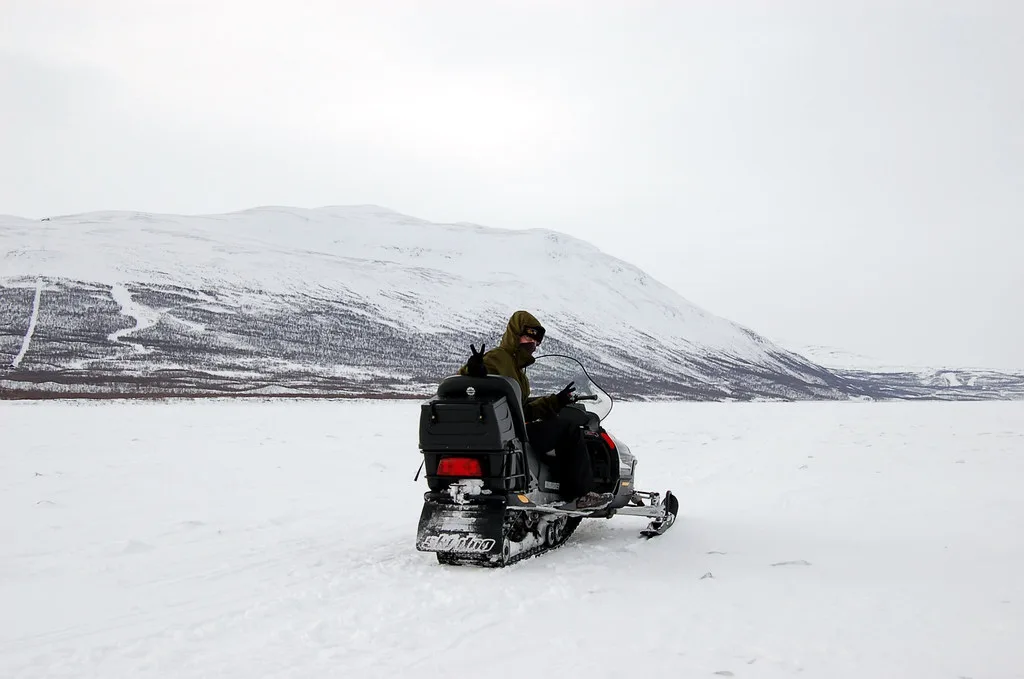 Snow scooter @ Torneträsk, Swedish Lapland
